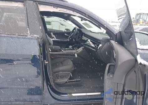 2024 Audi Q8 Premium Plus 55 Tfsi Quattro z USA, uszkodzony, nr VIN WA1EVBF1XRD020226